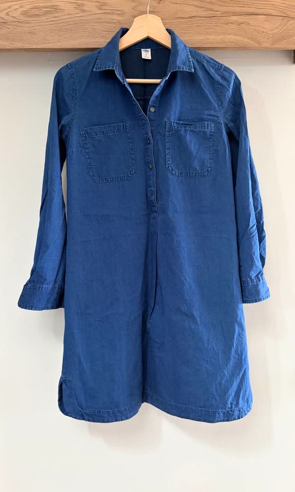 Traper haljina-košulja Old Navy i lagana haljina Mohito