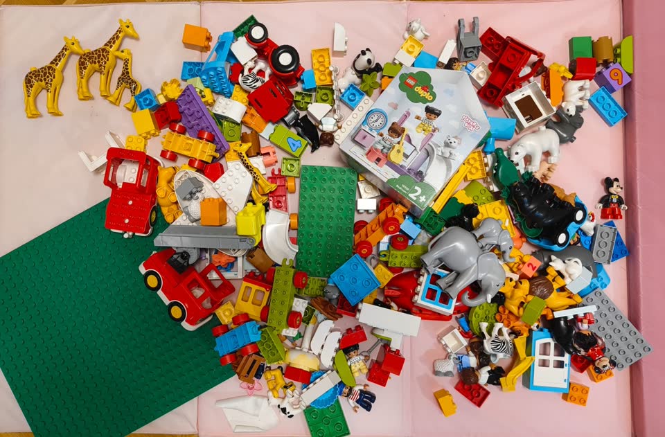 Puno originalnog LEGO DUPLO