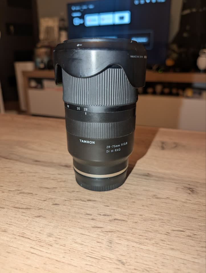 Tamron 28-75mm f/2.8 Di III RXD (Model A036) za Sony E