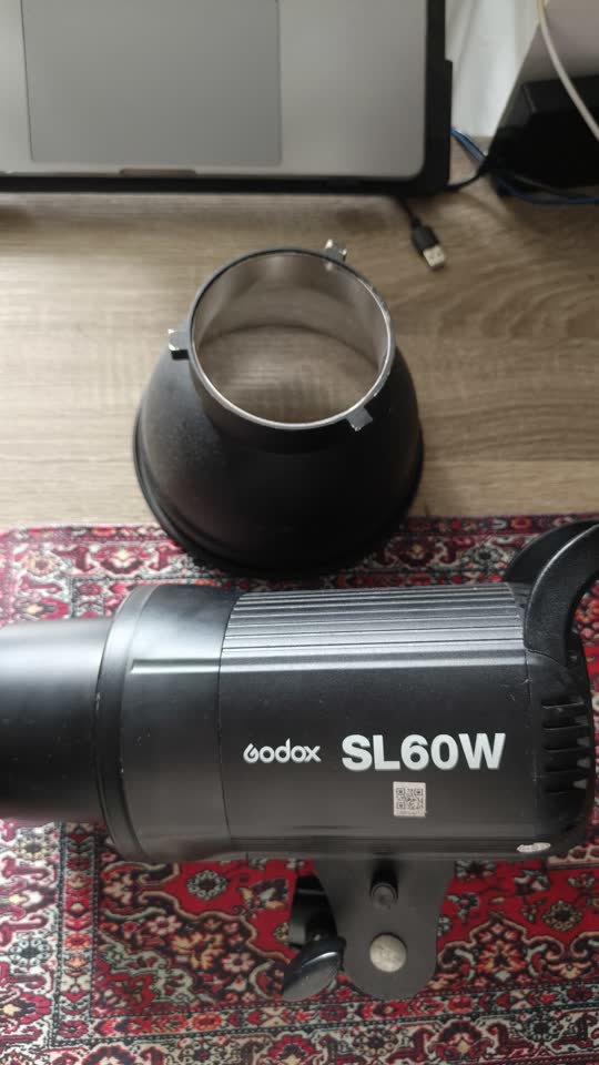 Godox SL60W + софтбокс Godox 60x90