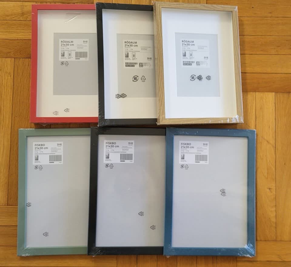 Рамки для картин ikea fiskbo 21×30, по 250 дин каждая, три цвета: синий, черный, зелёный. Ра