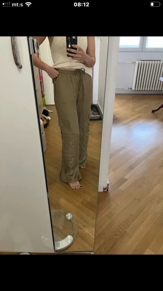 1: Bershka.на M вот так оверсайз.Совершенно новые.Вискоза.Очень комфортные.