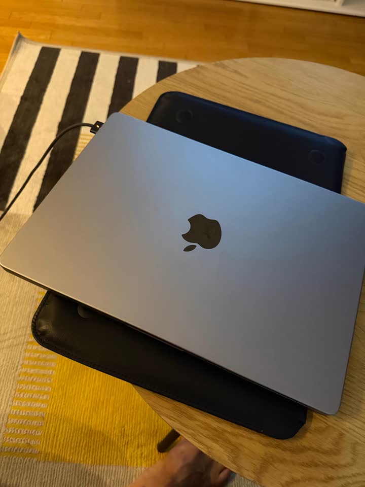 MacBook Pro M1 14