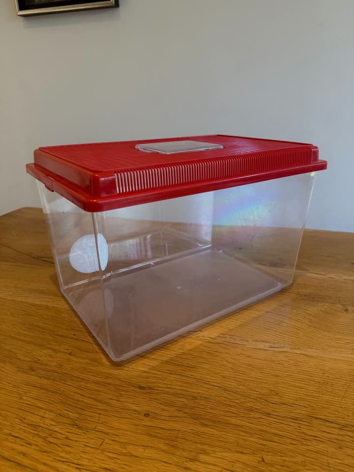 Plastični akvarijum, 11 l