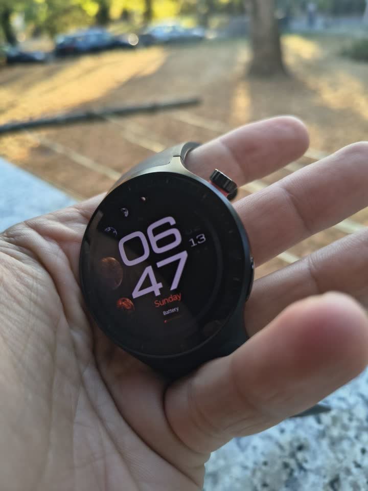 Prodajem pametni sat Motorola watch