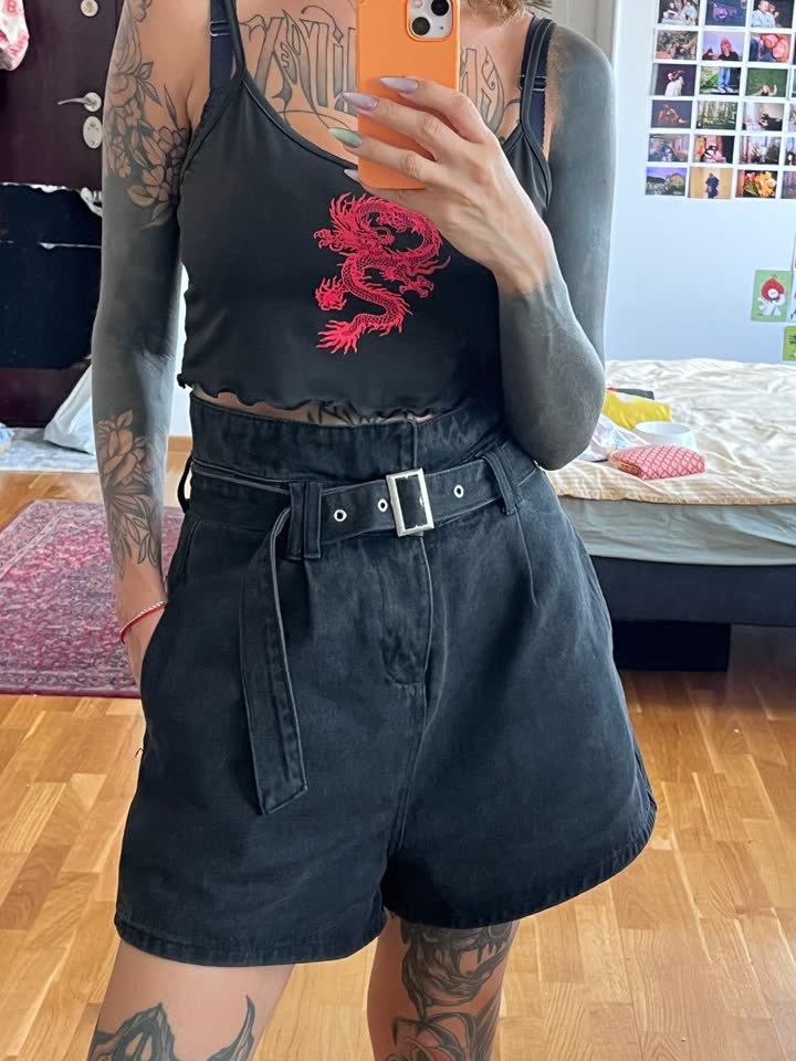 Šorts veličine S/M