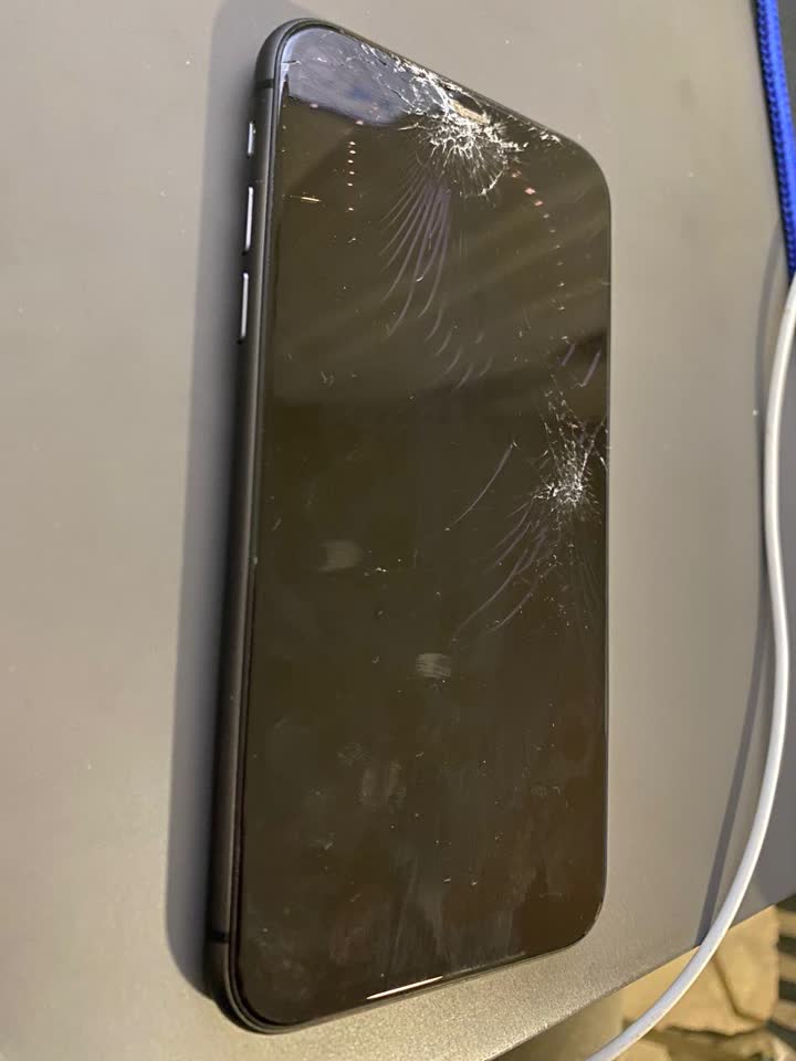IPhone 11 64 ГБ