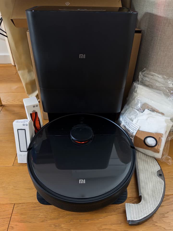 Robotski usisivač Xiaomi Robot Vacuum-Mop 2 Ultra + stanica za samočišćenje