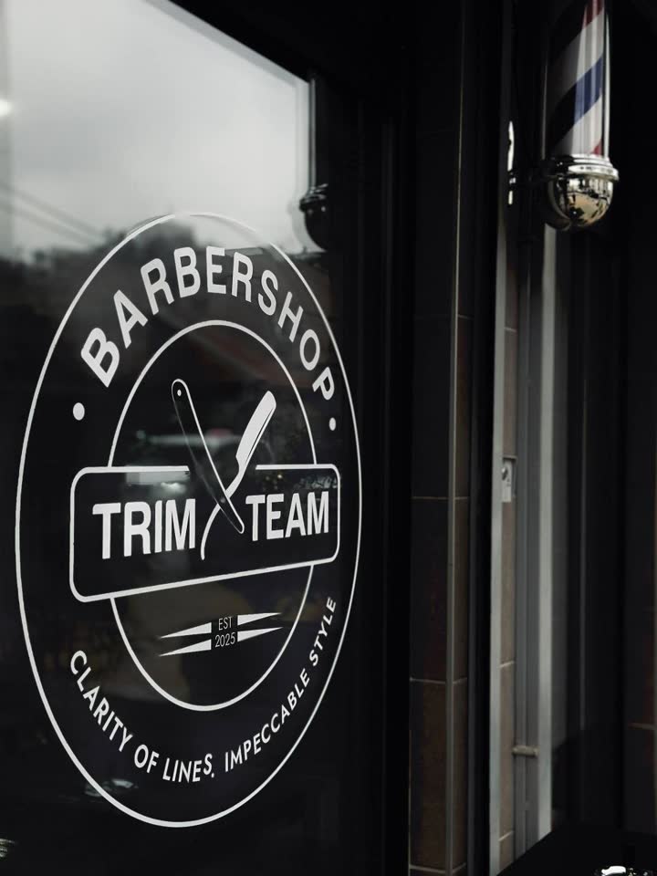 Muška šišanje i brada u TRIM TEAM