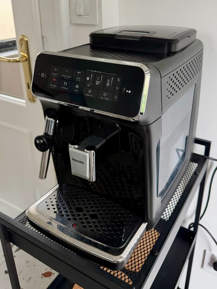 Кофемашина Philips EP3321/40