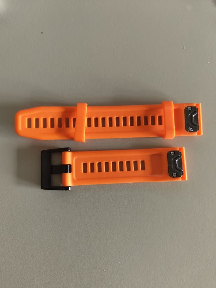 Prodajem quick fit kaiš 22 mm i delove za quick fit mehanizam