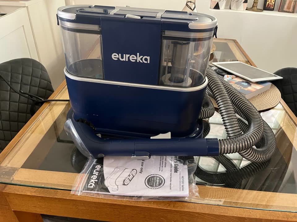 Моющий пылесос для ковров и мебели Eureka