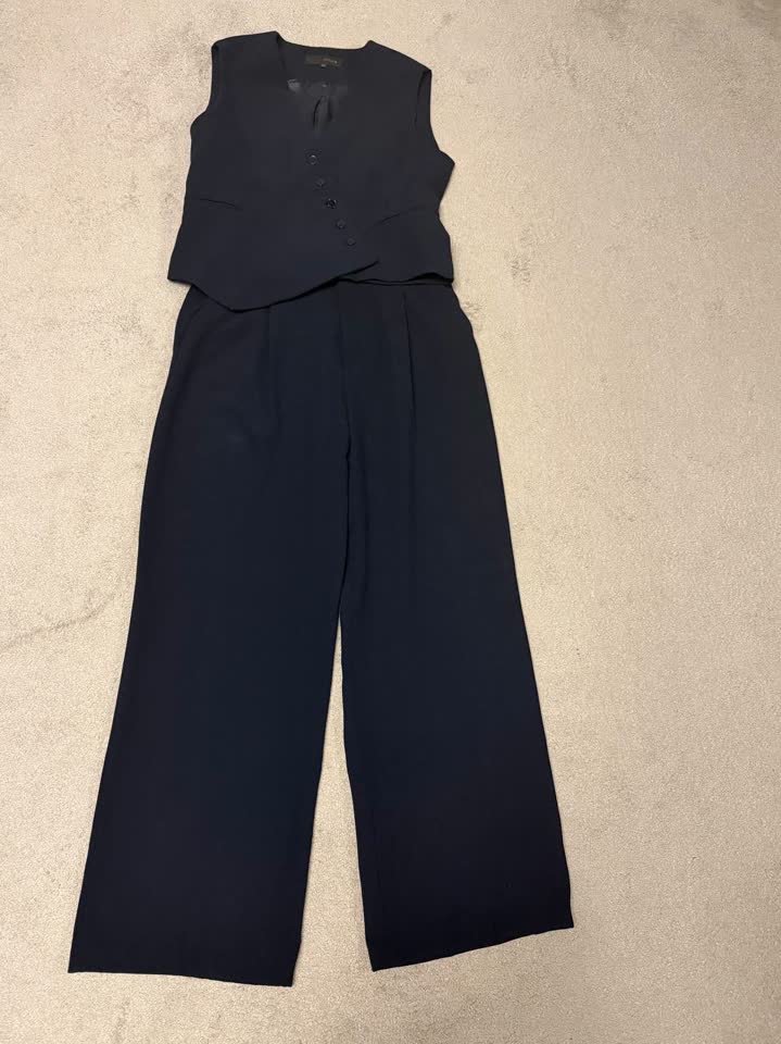 Темно синий костюм ZARA