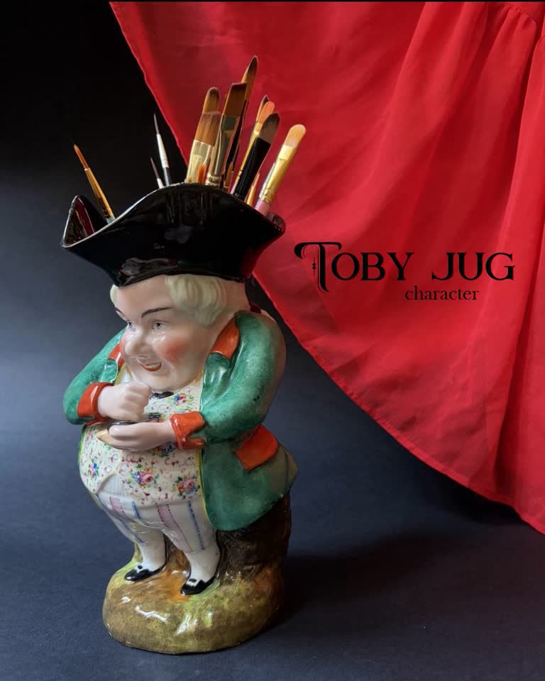 Старинный кувшин Toby Jug