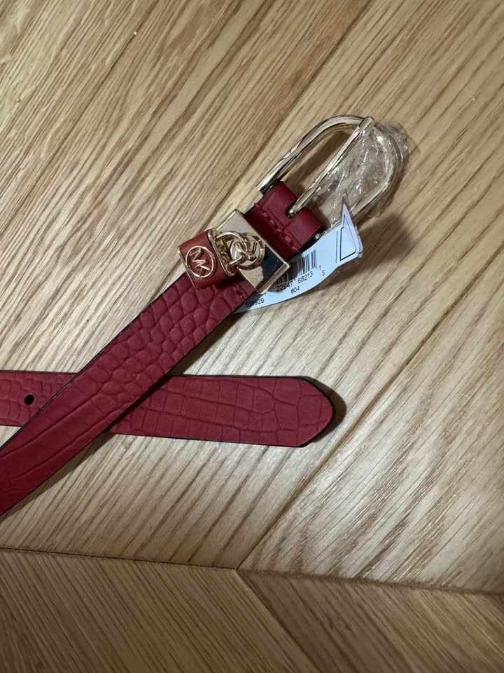 Продаю новый ремень Michael Kors