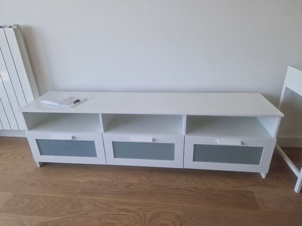 TV komoda Ikea