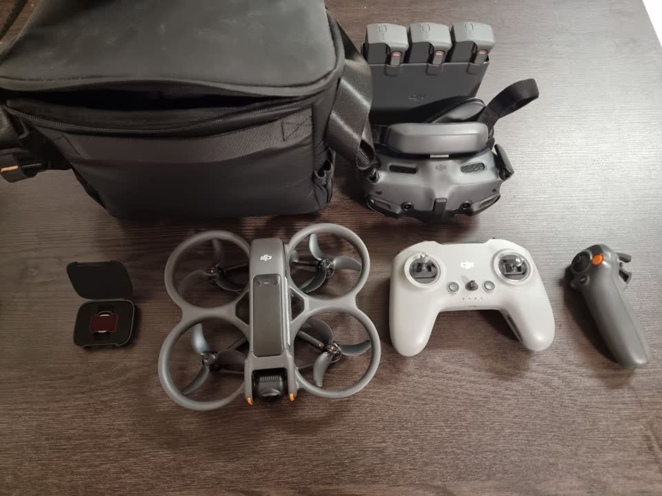 3 u 1 - DJI Avata 2 Fly More Combo + FPV Controller 3 + ND Filter 32