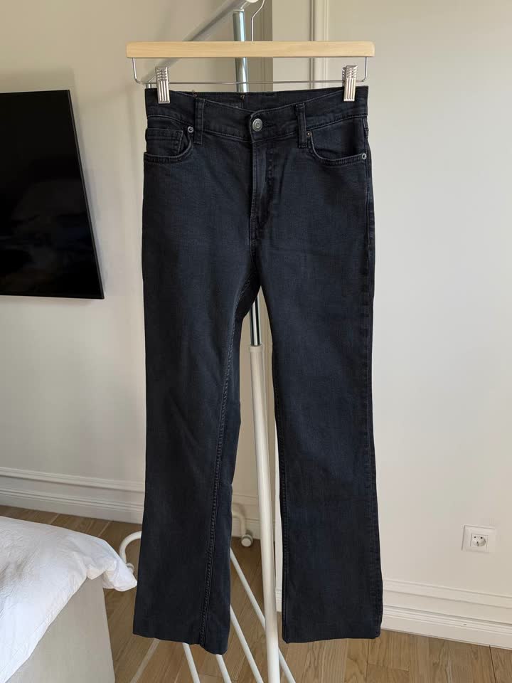 Джинсы Zara