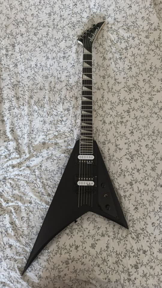 Jackson JS32T Rhoads Satin Black