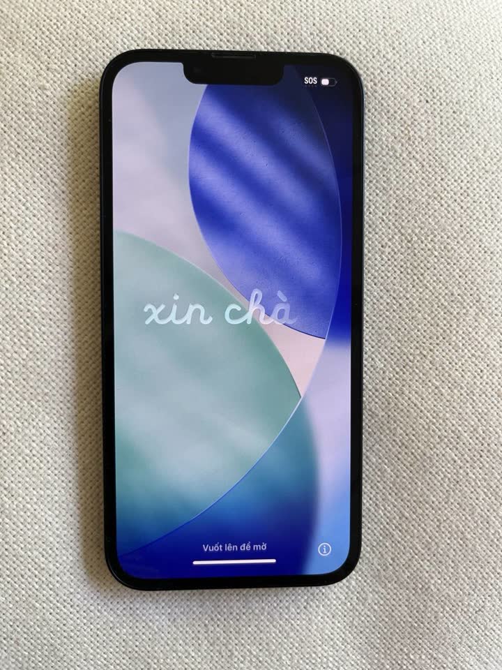 Prodajem iPhone 13 128GB