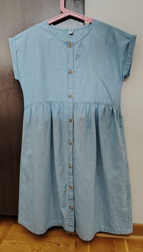 Продаю платье Uniqlo и джинсовую куртку H&M