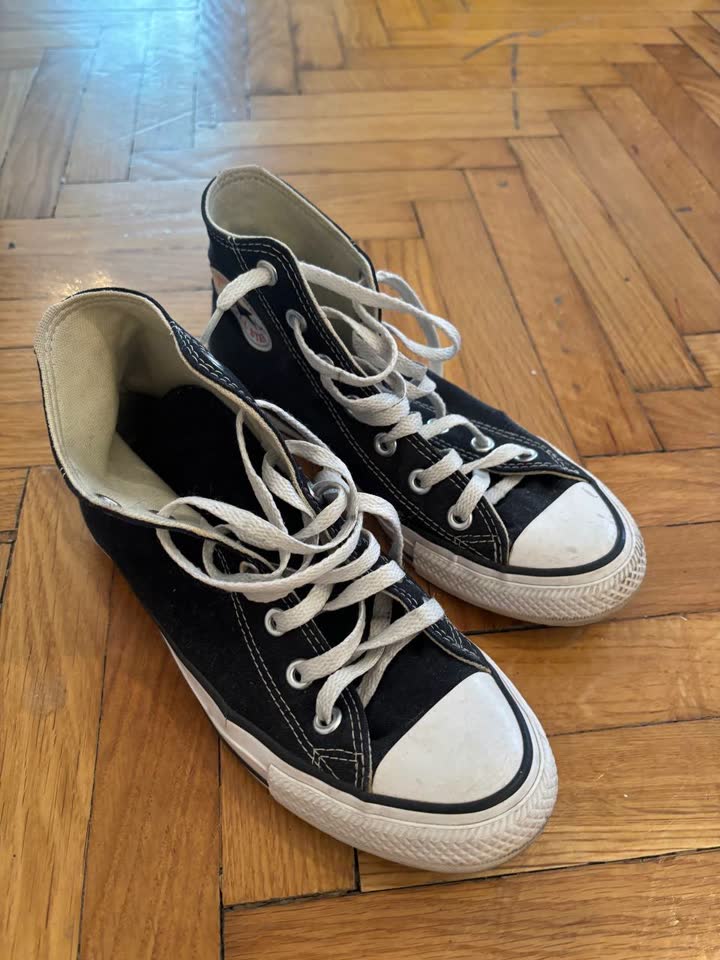 Rezervacija converse patika