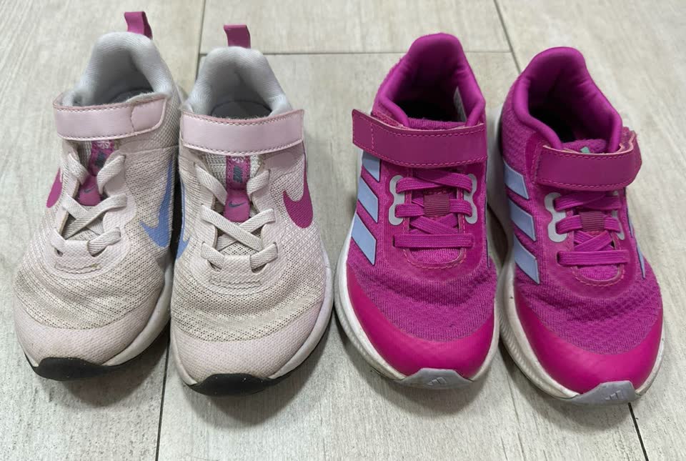 Продам удобные розовые кроссовки Nike revolution 6nn размер 27,5 ( 16,5 см) 1000дин