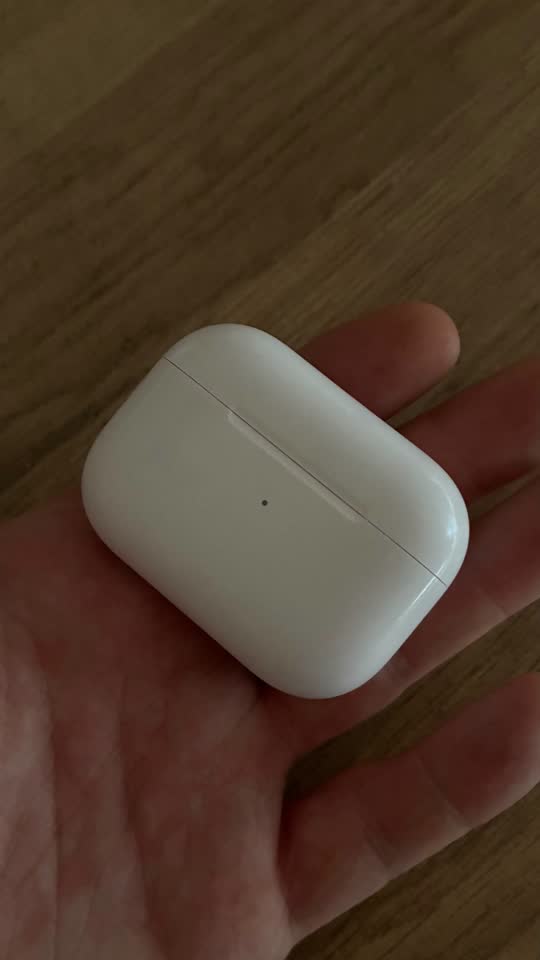 Продам AirPods Pro
