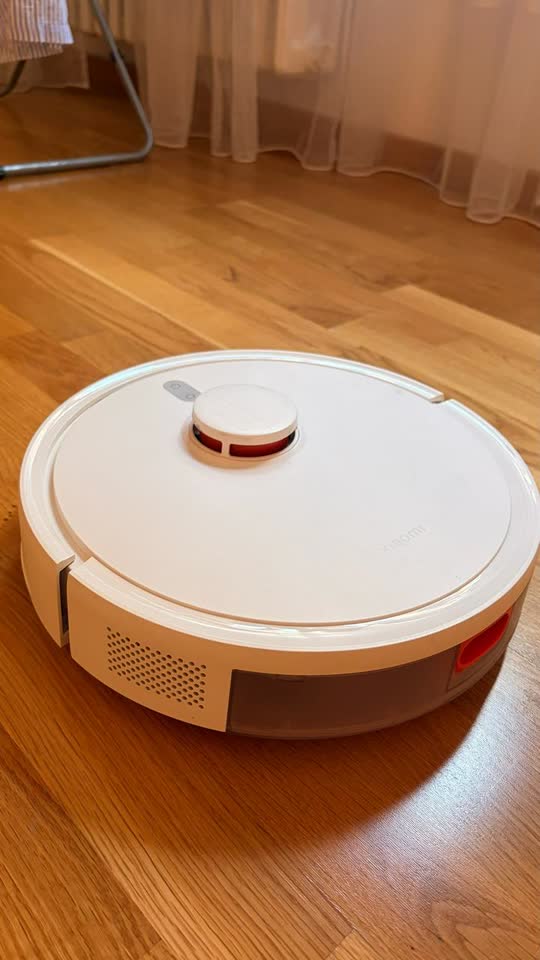 Prodajemo Xiaomi Robot Vacuum S20