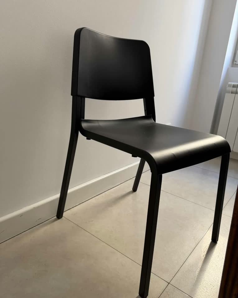 Практически новые стулья Ikea Teodores