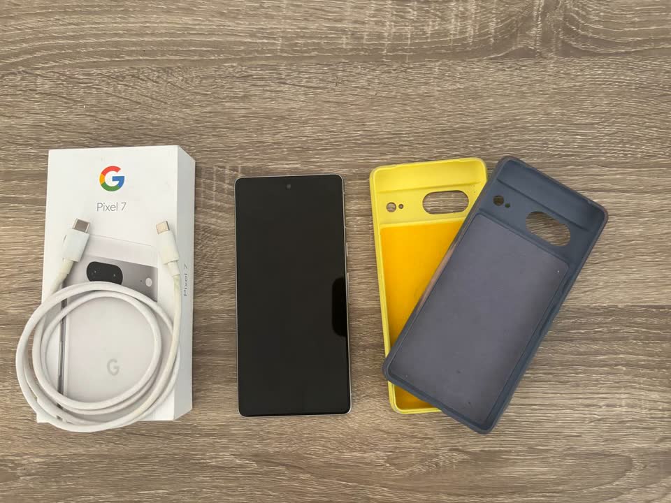 Prodajem Google Pixel 7 128 GB