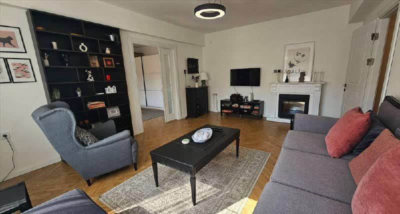 Izdajem dvosoban stan, Palilula, 64 m²