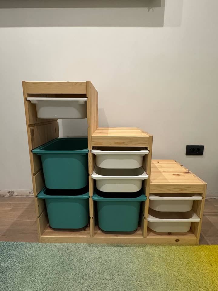 Стеллаж IKEA TROFAST с ящиками