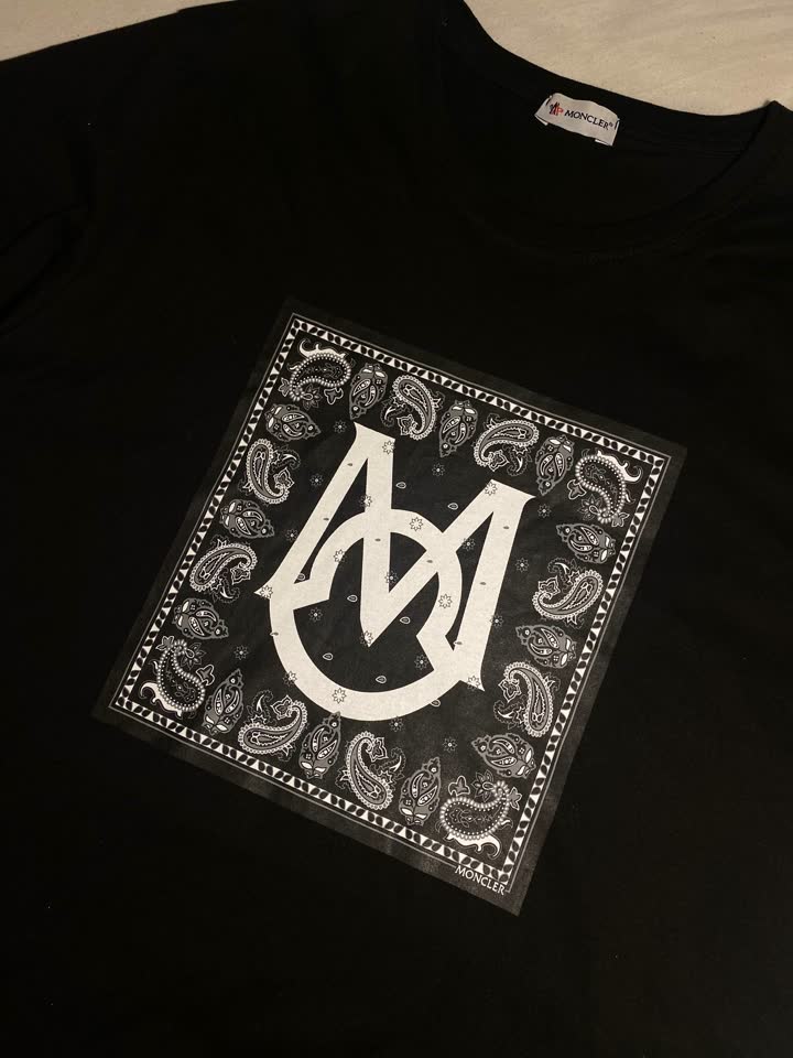 Футболка мужская Moncler Bandana Print T-shirt in black