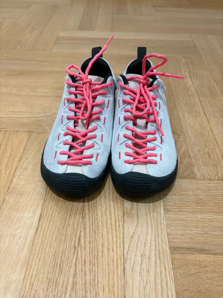 Кроссовки KEEN JASPER EU 37.5, 240 см в стельке
