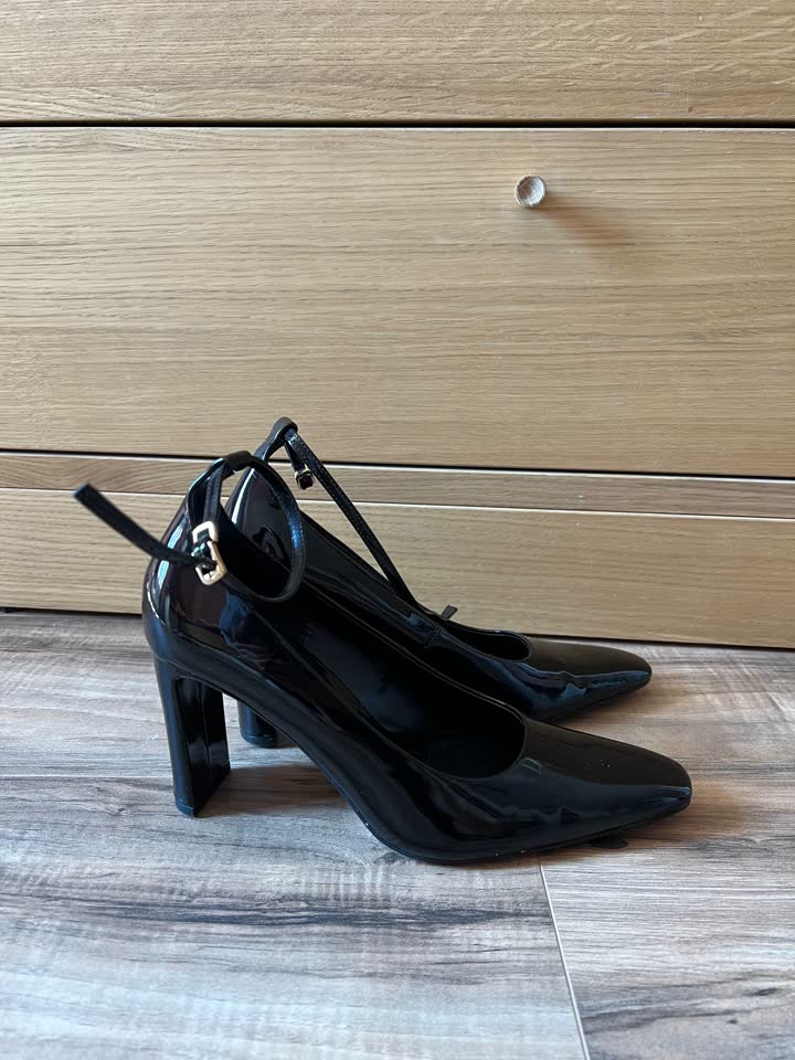 Чёрные туфли Zara 38 размер