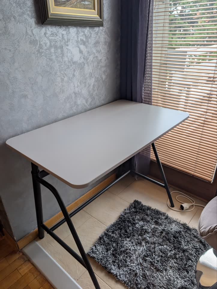 Стол с пневматическим подъёмным механизмом IKEA GLADHÖJDEN