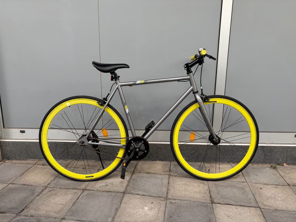 Prodaje se gradski singlespeed bicikl Muddyfox 54 cm