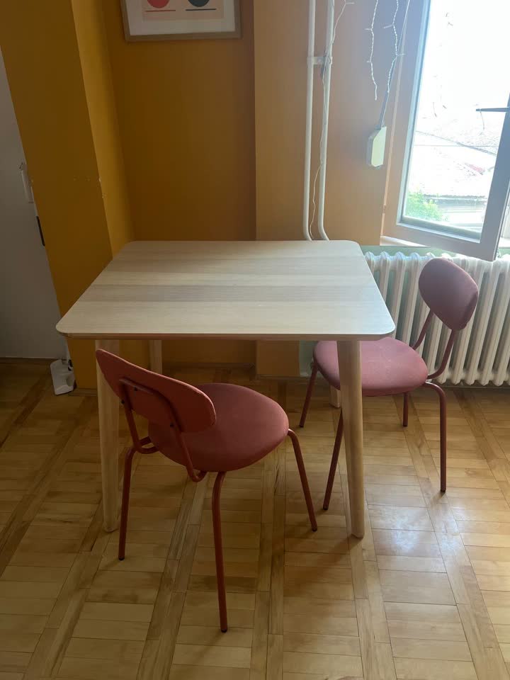 IKEA LISABO trpezarijski sto i IKEA OSTANO stolice