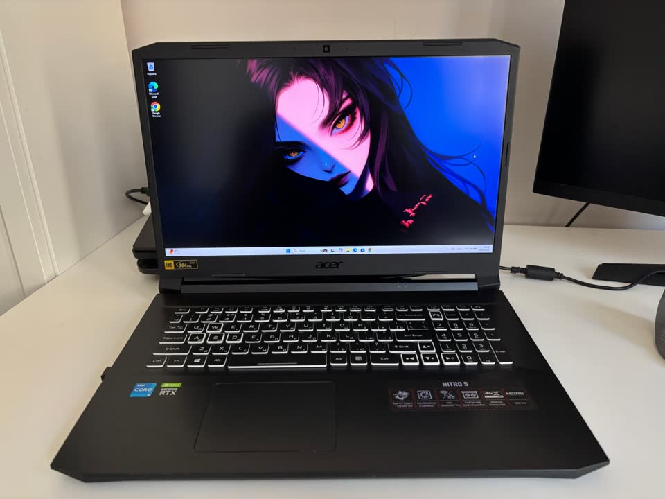 Prodajem gejming laptop Acer Nitro 5