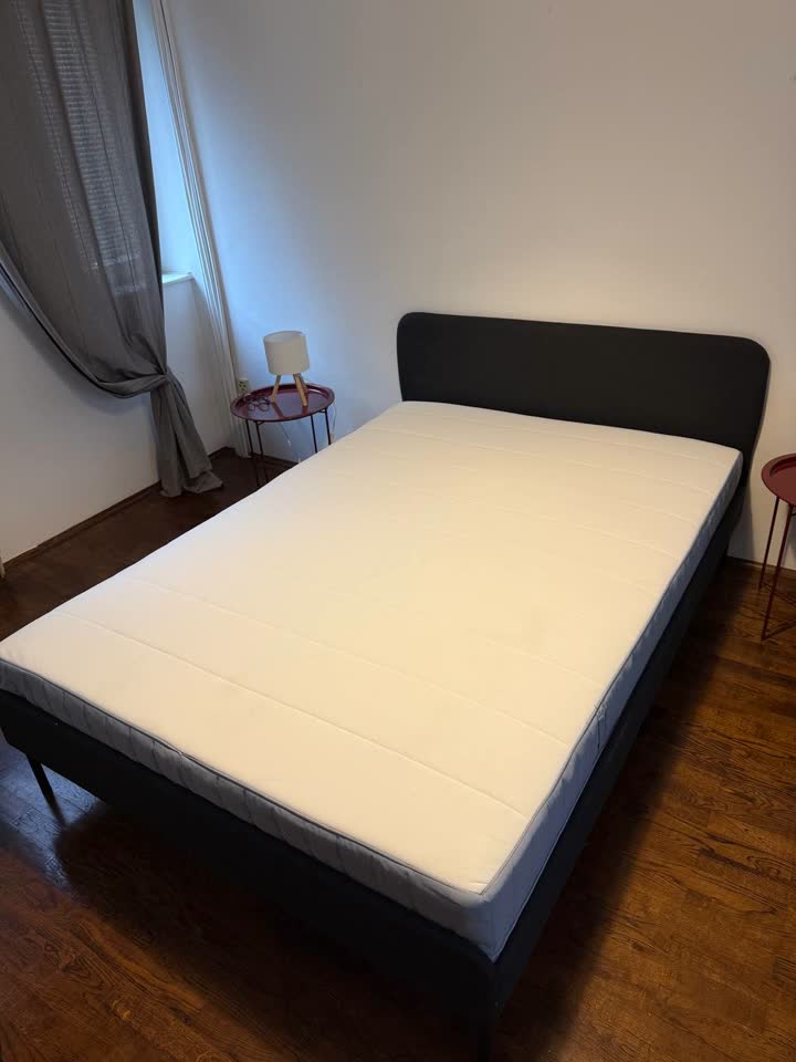 Prodajemo novi krevet i dušek IKEA za 20.000 dinara
