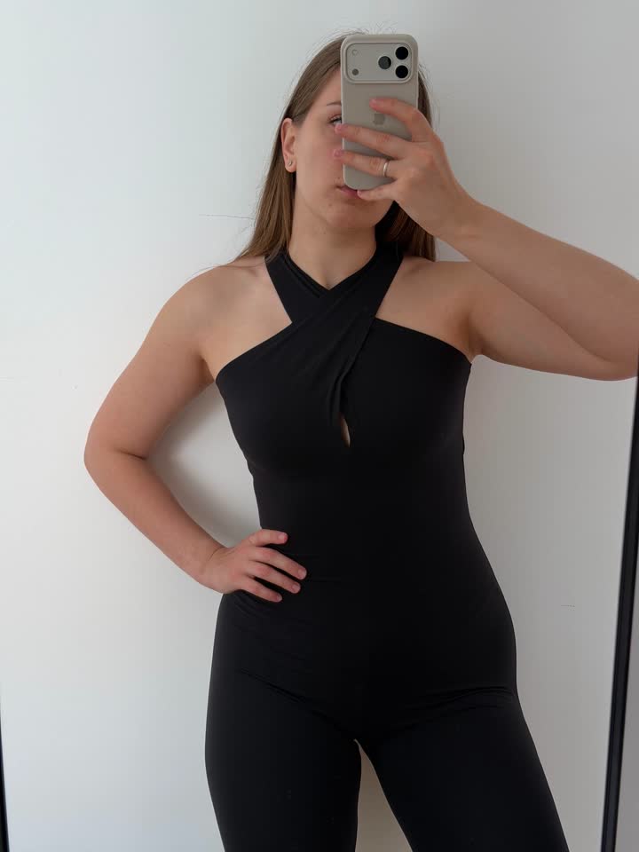 Sportski kombinezon Oysho, L, 2500 dinara