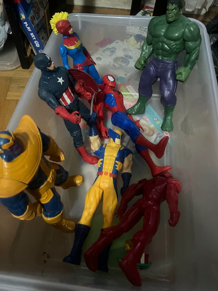 Poklanjam