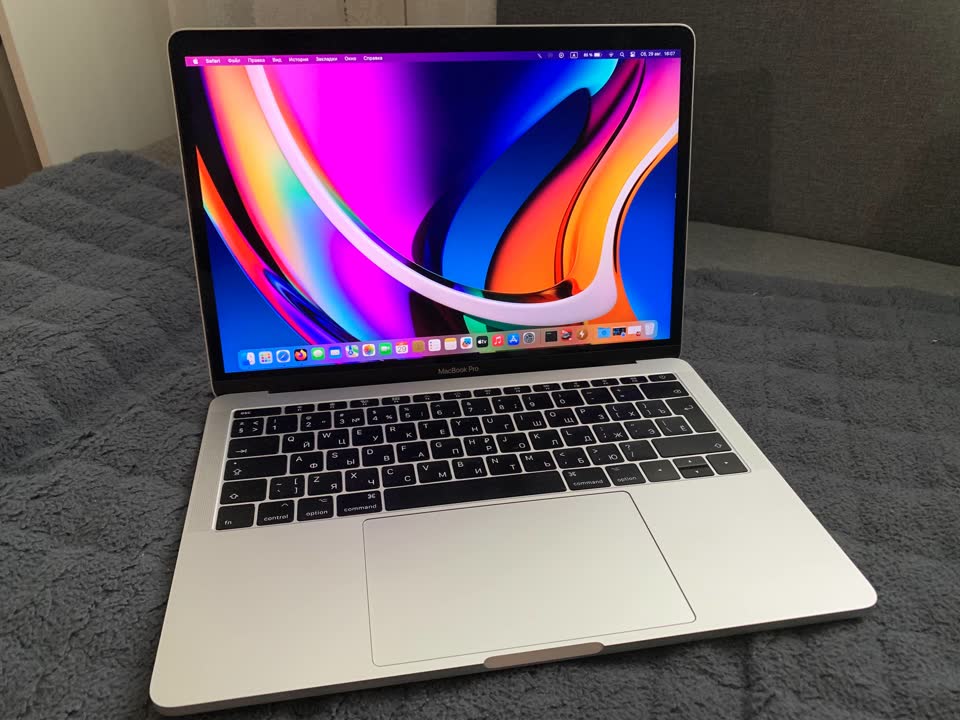 MacBook Pro 13" 2017 — 25 000 RSD