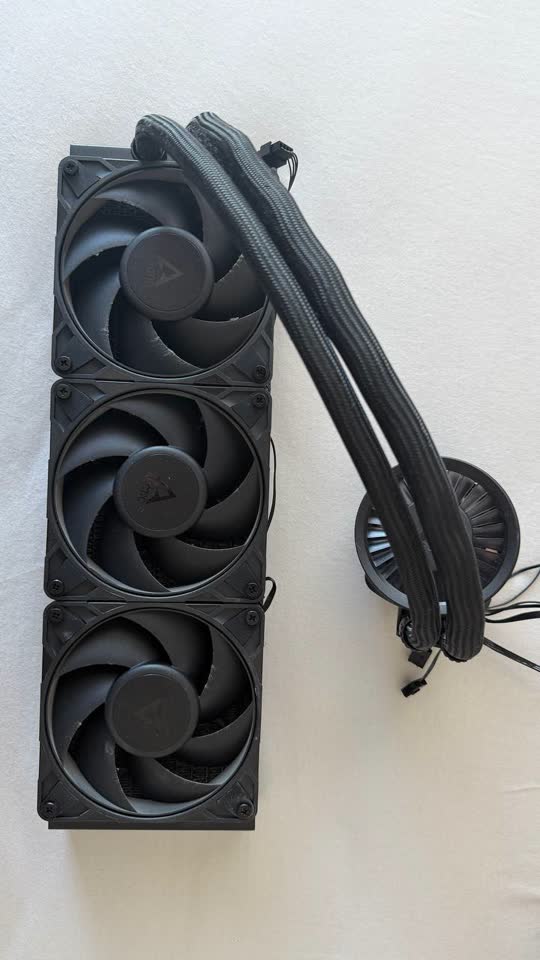 Продам СЖО Arctic liquid freezer III PRO 360.
