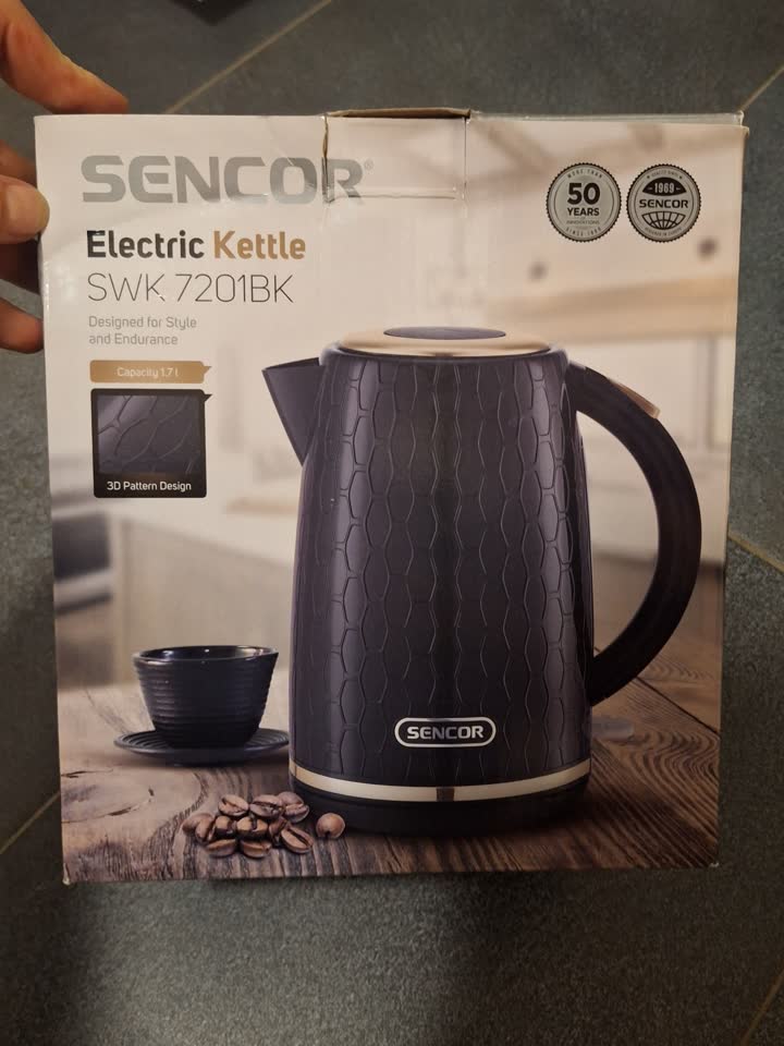 Čajnik 1.7 litara