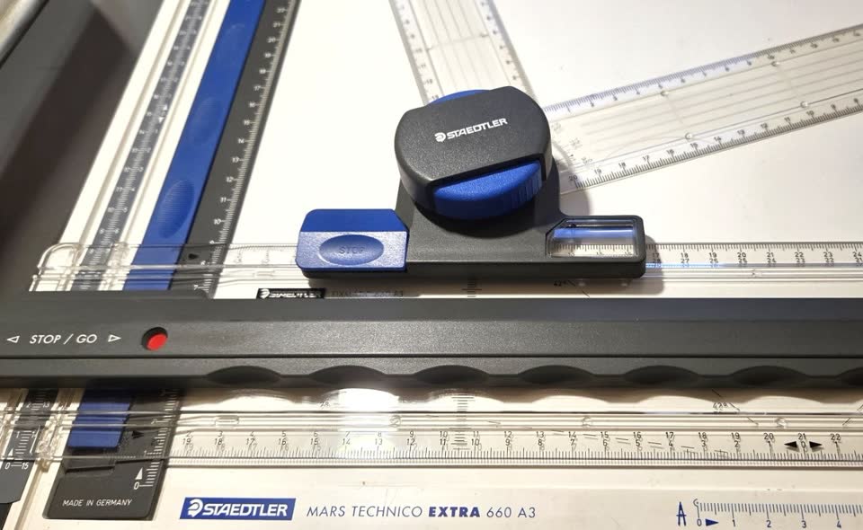 Винтажный настольный кульман Staedtler Mars Technico Extra 660 A3, сделано в Германии. В отл