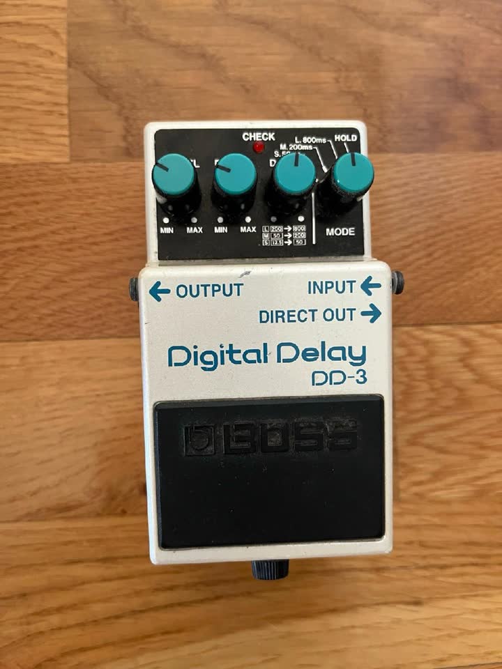 Boss DD-3 Digital Delay, Pedaltrain Classic 1 + чехол