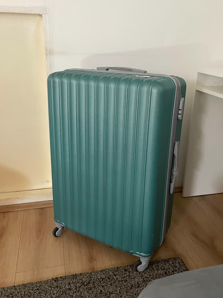 Kofer veličine L+
