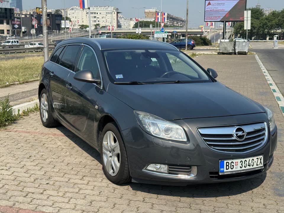 Opel Insignia 2012